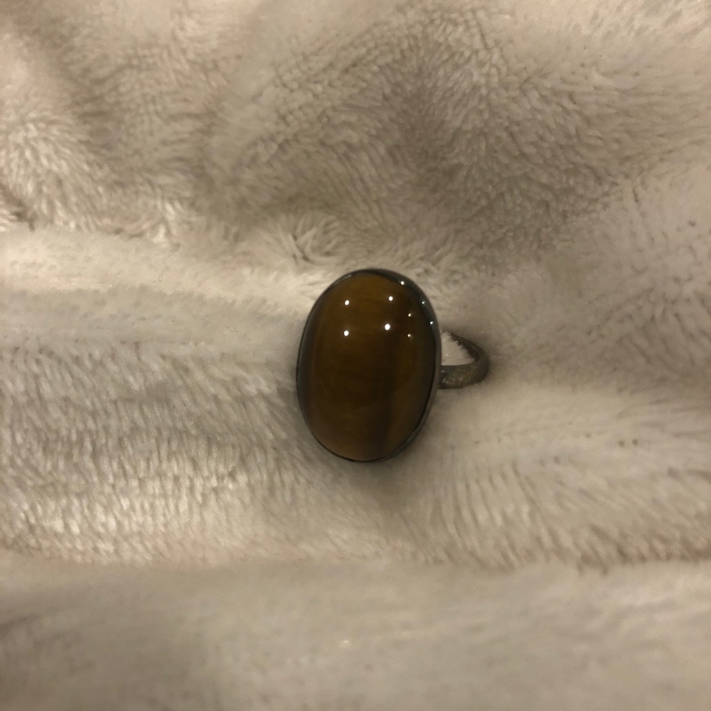 vintage cat eye stone ring